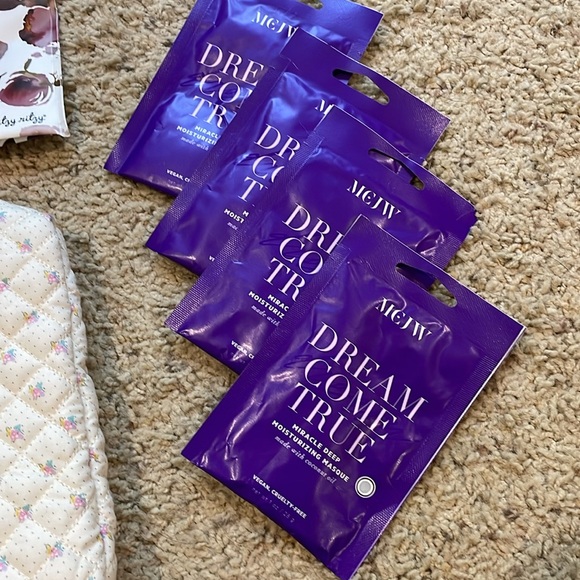 Quilted Cosmetic Bag with haircare and Makeup Set bundle all new products! - Picture 7 of 8